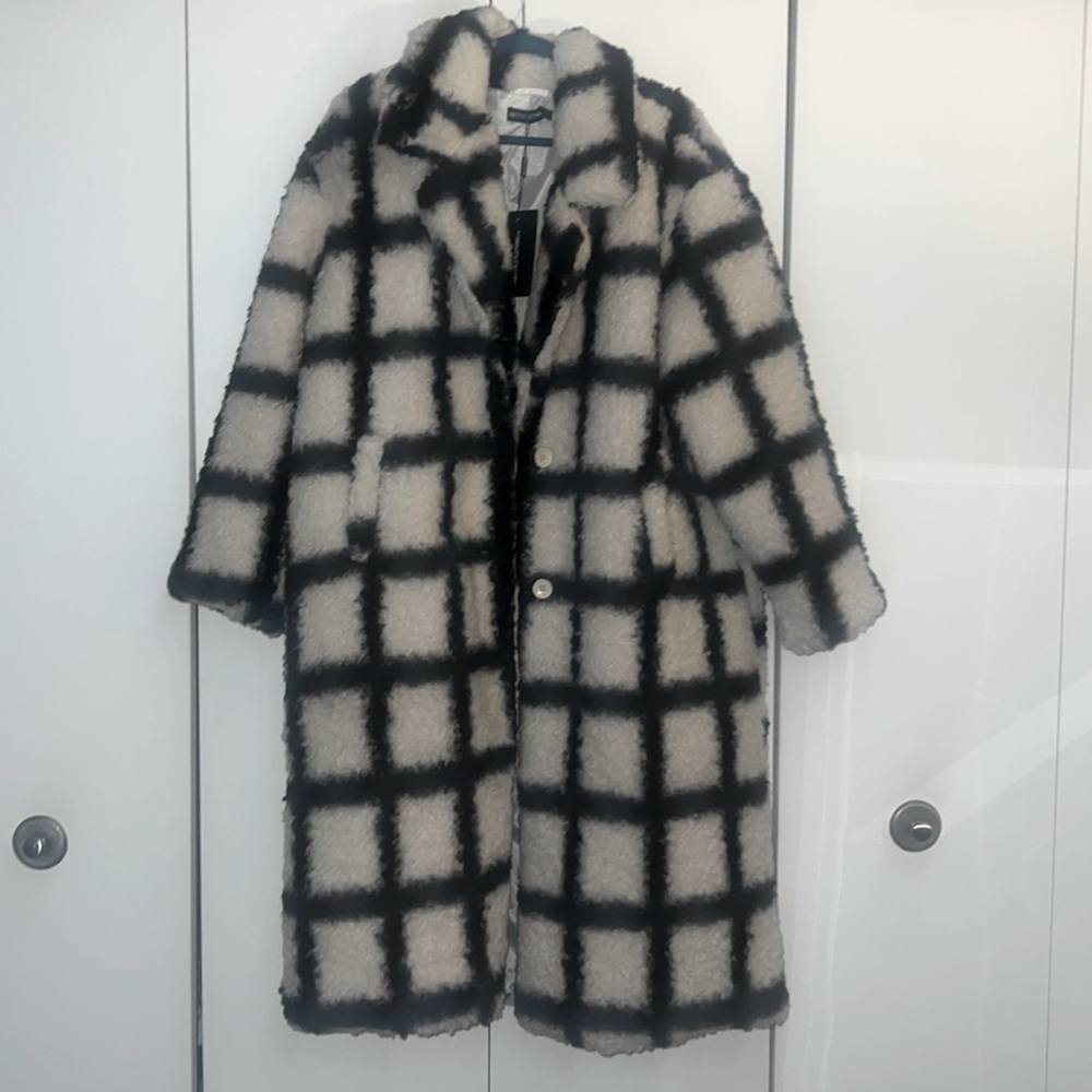 White and Black Full Length Faux Shearling Coat Sz 8